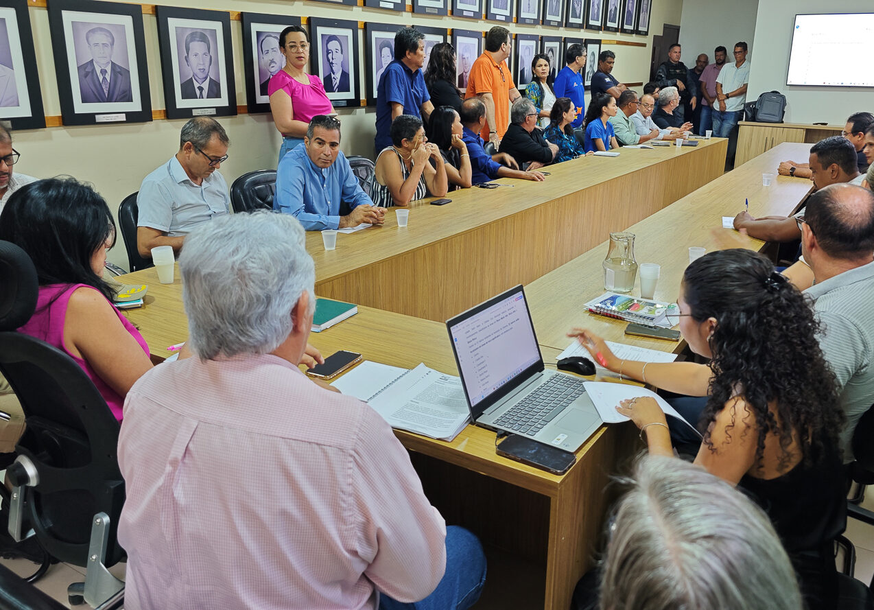 Prefeitura de Cáceres realiza reunião estratégica para enfrentamento de desastres climáticos